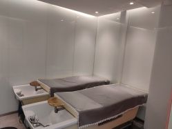 -LESSMORE科技头皮理容中心