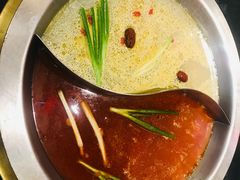 -沸炉重庆老火锅(军事博物馆店)