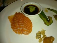 三文鱼-广州中心皇冠假日酒店-环市食坊·海鲜自助餐厅