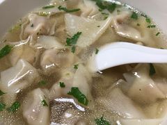 -周震馄饨