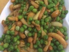 豌豆蘑菇-鑫巴蜀小镇 · 水煮鱼专研店(玉桥店)
