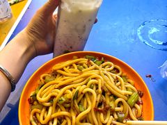 -玲玲米粉·新疆现炒米粉(大十字总店)