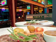 -Famous肥猫墨西哥音乐餐吧(五棵松华熙LIVE店)