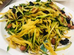 家常凉菜-北戴河庆山饭店·海鲜砂锅粥(北戴河黑石路店)