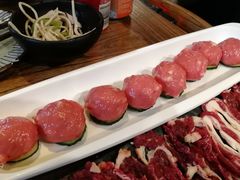 手捶生牛肉丸-牛村来人潮汕牛肉火锅(西单店)