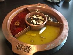 -滇釜火锅·能喝汤的火锅(车公庄店)