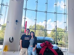 -TESLA 特斯拉(上海太古汇体验店)