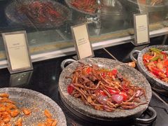 -大中华希尔顿酒店-念自助餐·嗨啤·小龙虾
