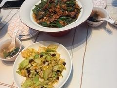 -阿瓦山寨·湘菜现炒·剁椒鱼头王(咸阳总店)