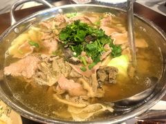 -谢老五跷脚牛肉·非遗传承店