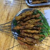 幸好吃了点对门的煎饺，要不然要饿调了面。招牌虾球很新鲜