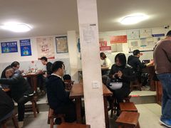 大堂-宝瑞门钉肉饼店
