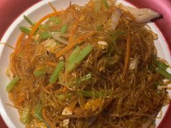 -卢大鲜鱼头捞饭(美利广场店)