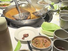 -左庭右院鲜牛肉火锅(金山万达店)