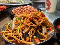 -巴厘龙虾·榜首油焖大虾(音乐学院·沿江酒馆店)