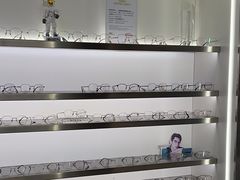 -视野联行眼镜·蔡司·尼康战略合作店(城西银泰店)
