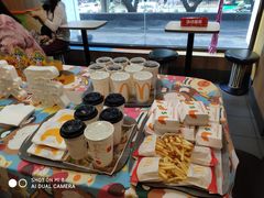 -麦当劳(中山八路店)