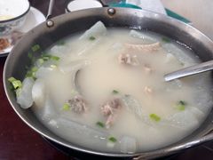 -余杨鸭鸭餐厅