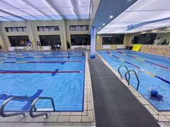 -鲸灵公元游泳中心