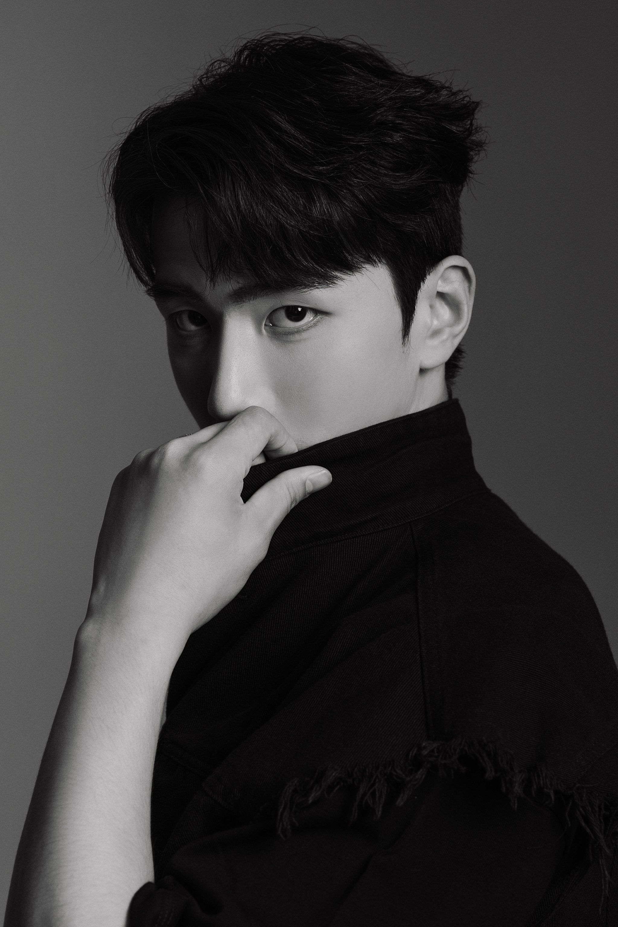 黑白男士写真,失去色彩的帅气