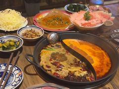 -旧街市鲜货老火锅(大光路店)