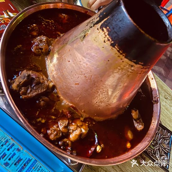 正宗流河火锅鸡(总店)