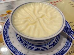 -广信牛奶甜品世家(台东店)