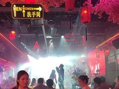 -喜鹊音乐酒馆(西街店)