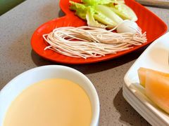 -海底捞火锅(新松江路生日主题店)