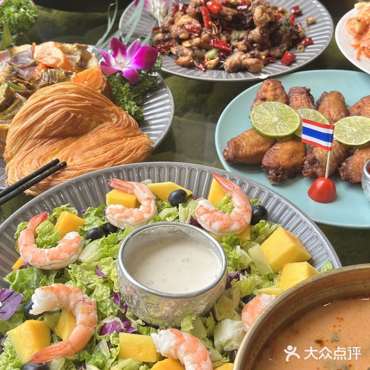 西双十二寨・烟火集 | 13 个民族的舌尖迁