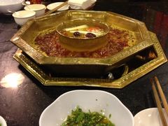 子母锅-蜀九香火锅(彩虹店)