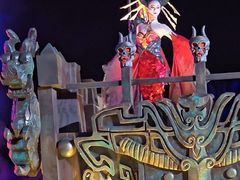 -七彩云南欢乐世界