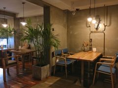 -HIGH FIVE哈福手工汉堡(桂林路店)