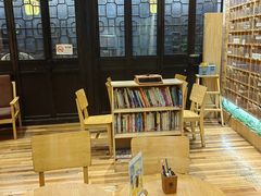 -猫的天空之城概念书店(杭州南宋御街店)