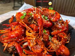-巴厘龙虾·榜首油焖大虾(音乐学院·沿江酒馆店)