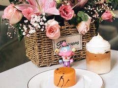 -Fridi Patisserie Cafe