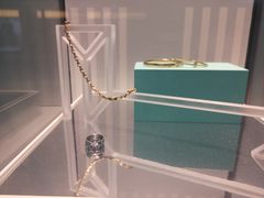 -Tiffany & Co.蒂芙尼
(广州太古汇店)