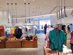 -URBAN REVIVO(西安Momopark店)