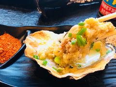 蒜香生蚝-長壹旋转烤吧 农家鸡火锅