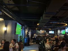 -麦凯伦烧烤·精酿超级工厂店(金桥总店)