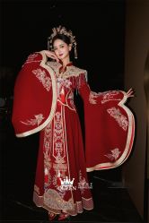 点击看大图 -艾拉·女王婚纱礼服馆