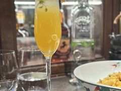 -渔语鱼新川菜Bistro(万象天地店)