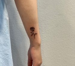 点击看大图 -龙之吻专业刺青·手工耳洞·纹身去色