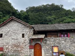 -高荡千年布依古寨旅游景区