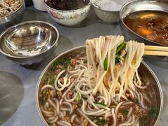 -正宗杨记普洱酸醋米线(总店)
