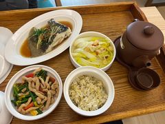 -雪梅月子中心(华侨城店)