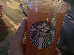 -星巴克臻选(南京金茂览秀城店)