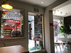 -红小姐咖啡馆(西津渡店)