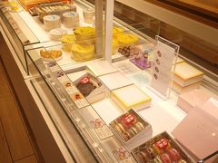 -好利来(东四店)