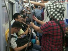android_upload_pic-北京站(地铁站)